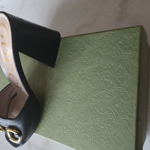 Gucci Black Leather Horsebit Sandals - Picture 3 of 9